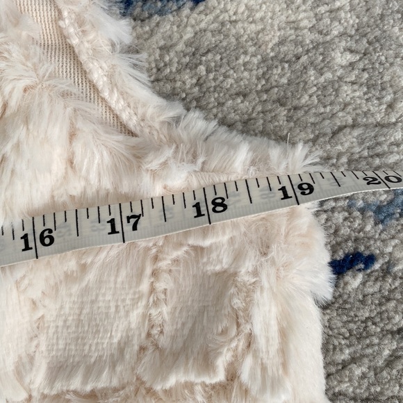 SLINKY BRAND faux fur vest SIZE M - Picture 6 of 8